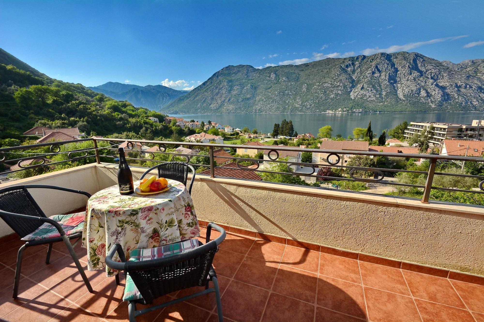 Apartments Soso Kotor Exterior photo