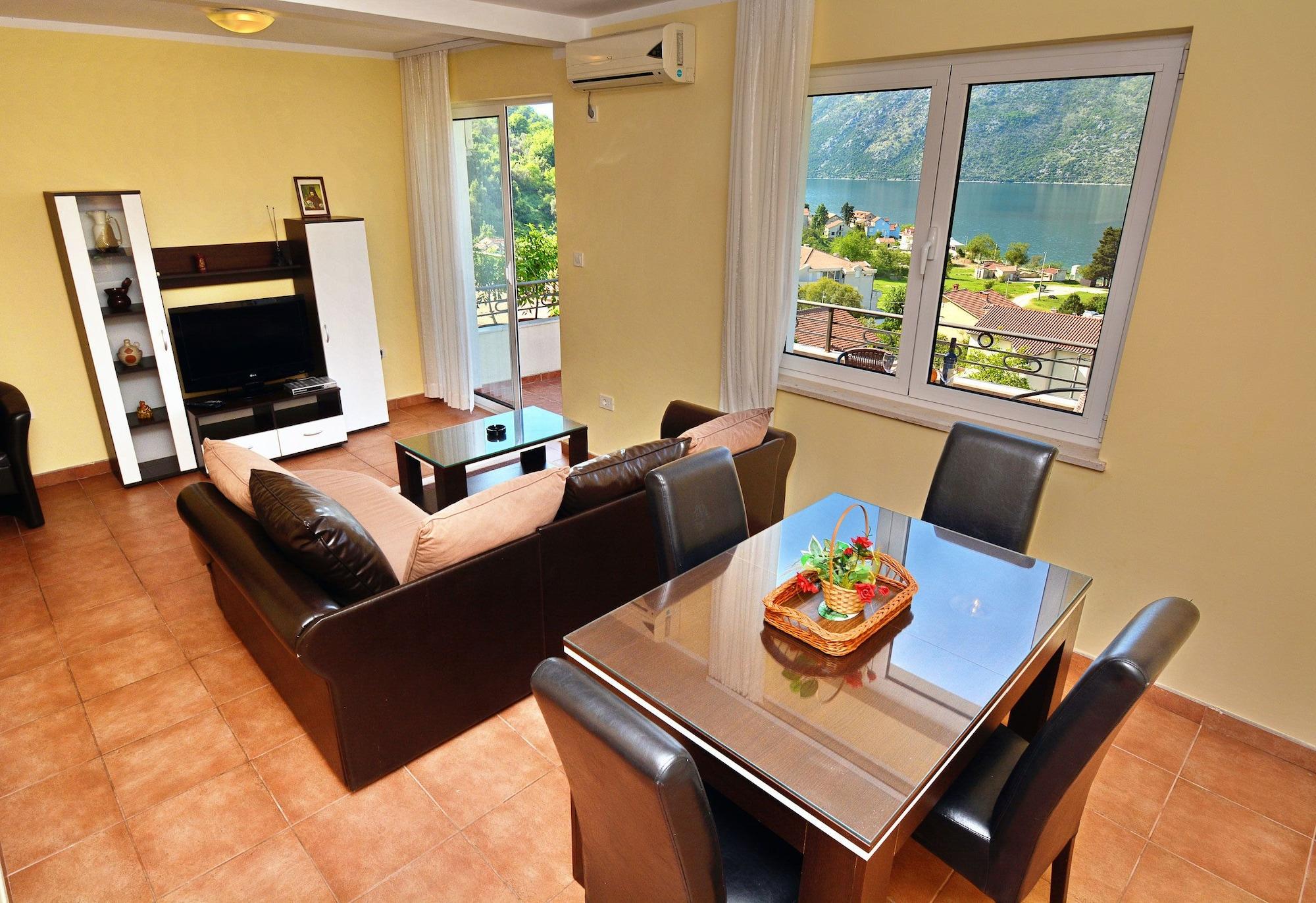 Apartments Soso Kotor Exterior photo