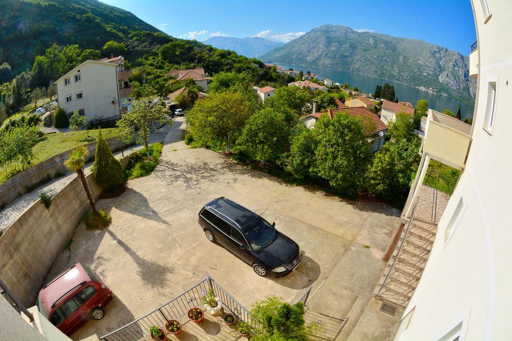 Apartments Soso Kotor Exterior photo