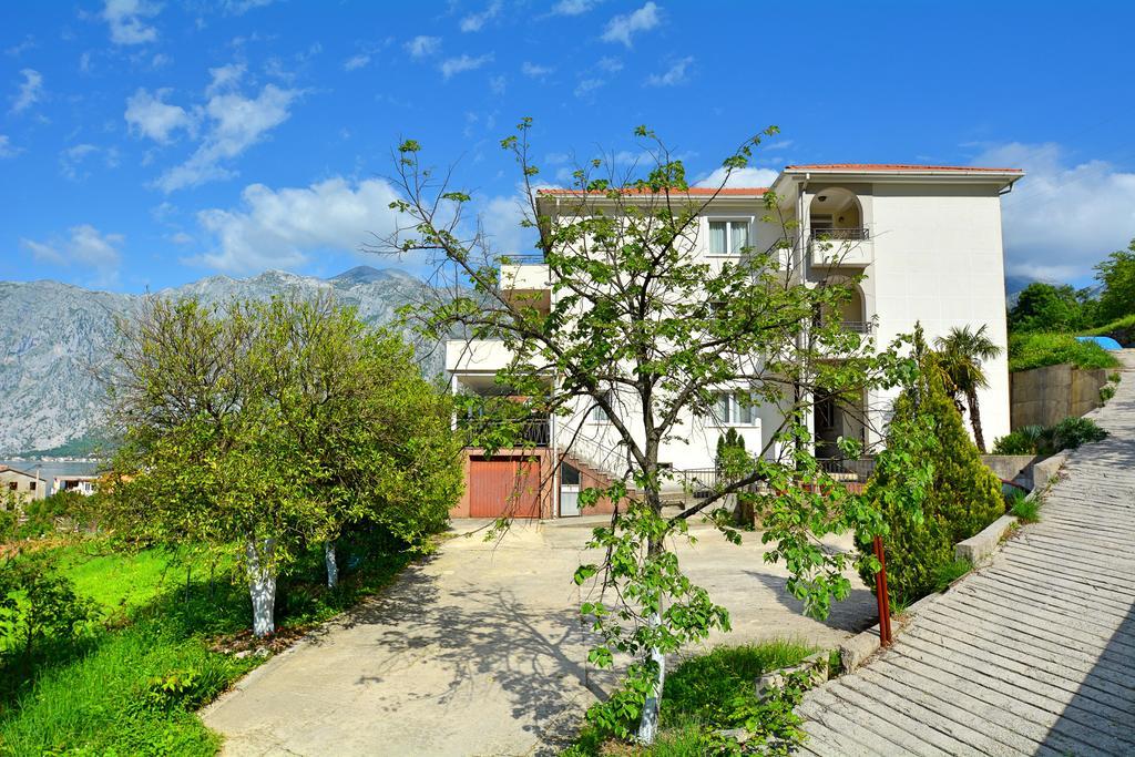 Apartments Soso Kotor Exterior photo